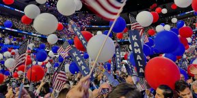 Photo of crowd at DNC